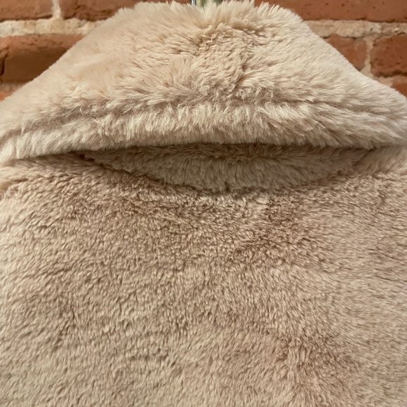 Free People/Kate Faux Fur/ Apricot color - Picture 7 of 11